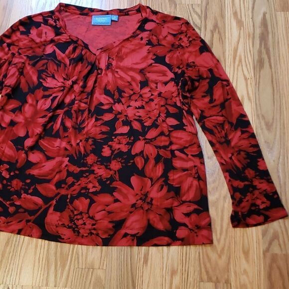 Simply Vera comfy Red black long sleeve - Picture 2 of 3